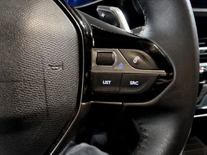 Peugeot 208 bild 8