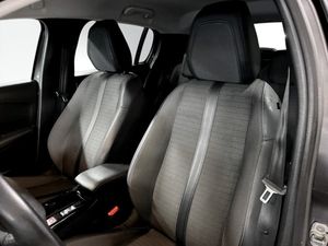 Peugeot 208 bild 5