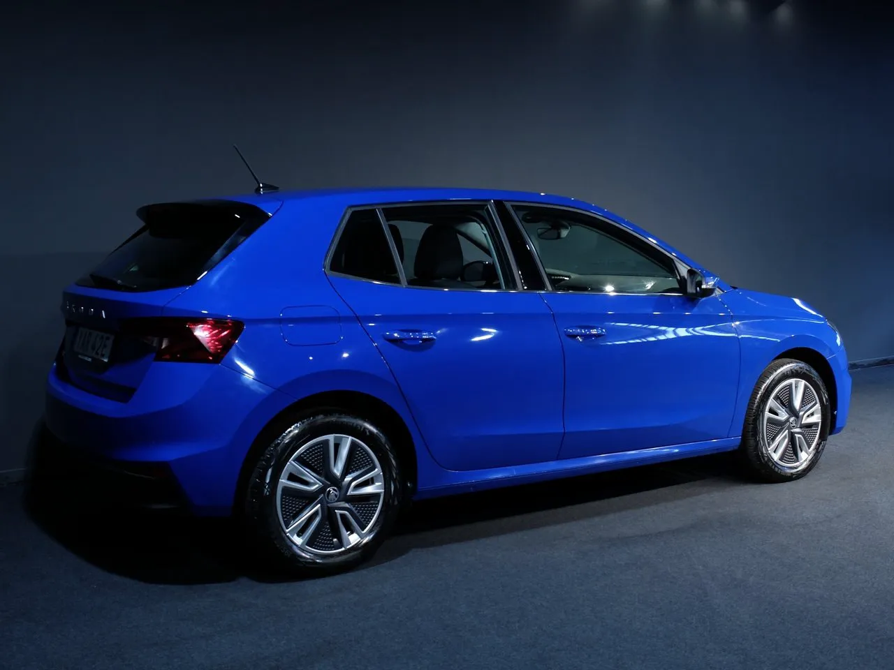Vehicle image 2