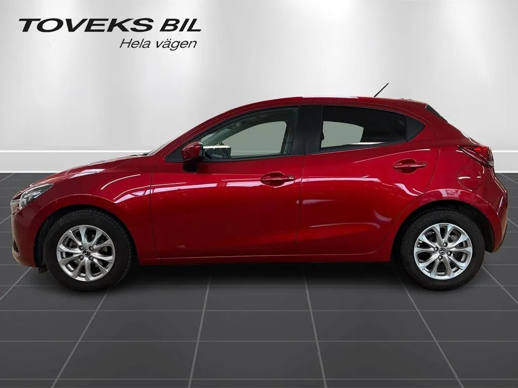 Vehicle image 5