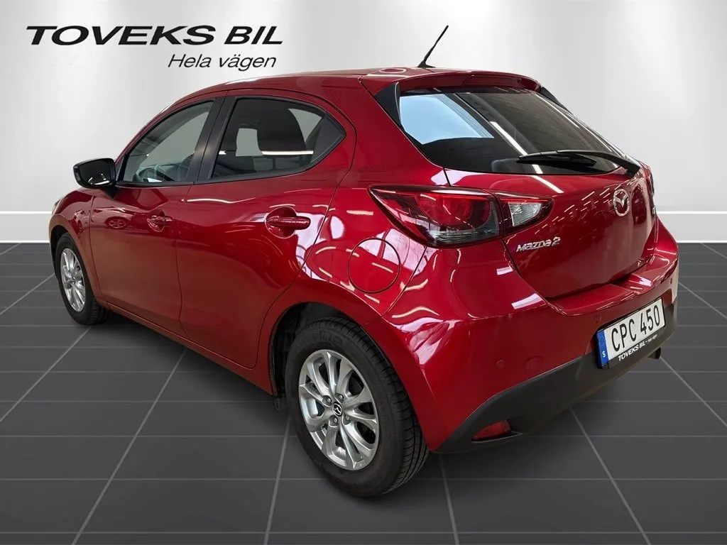 Vehicle image 4