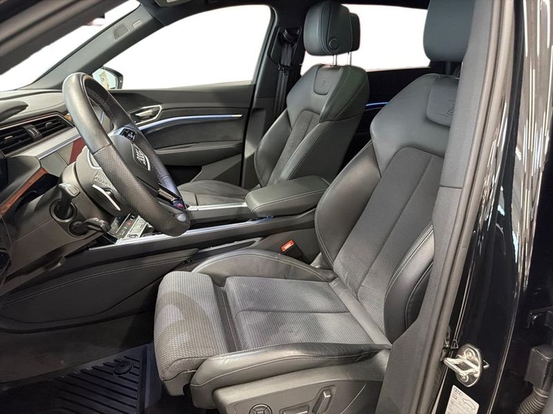 Audi Q8 bild 13