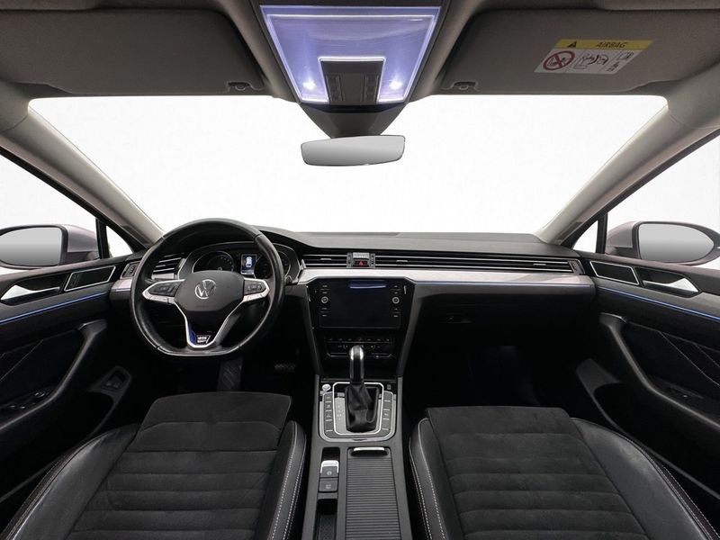 Volkswagen Passat bild 13