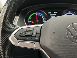 Volkswagen Passat bild 14