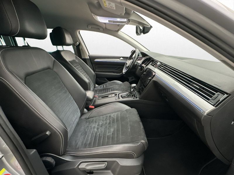 Volkswagen Passat bild 18
