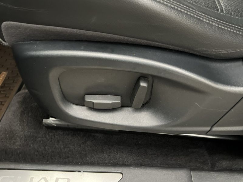 Jaguar E-Pace bild 22