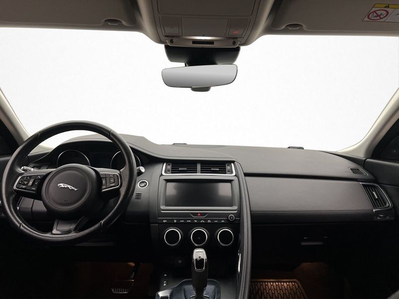 Jaguar E-Pace bild 11
