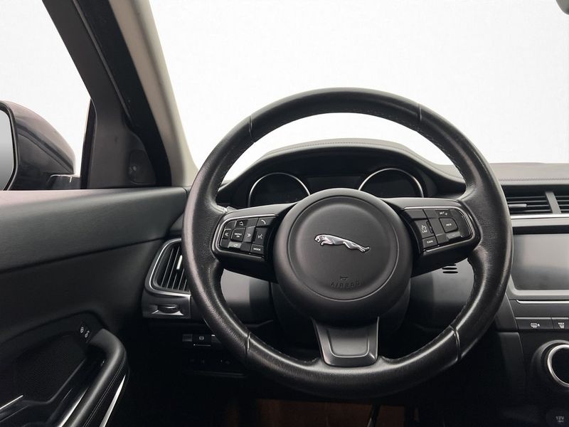 Jaguar E-Pace bild 10