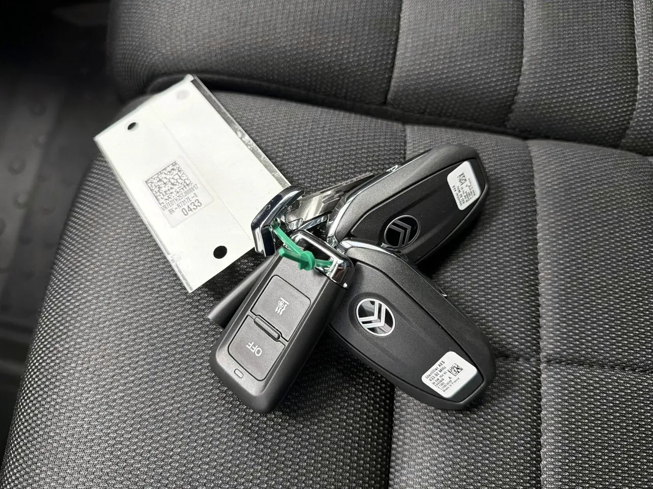 Vehicle image 22