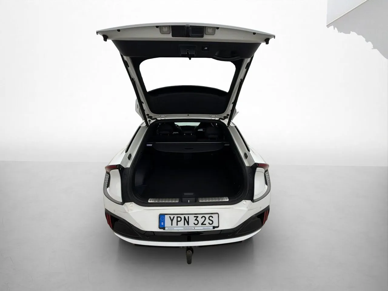 Vehicle image 35