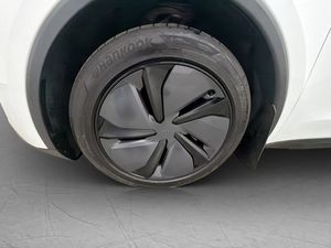 Tesla Model Y bild 31