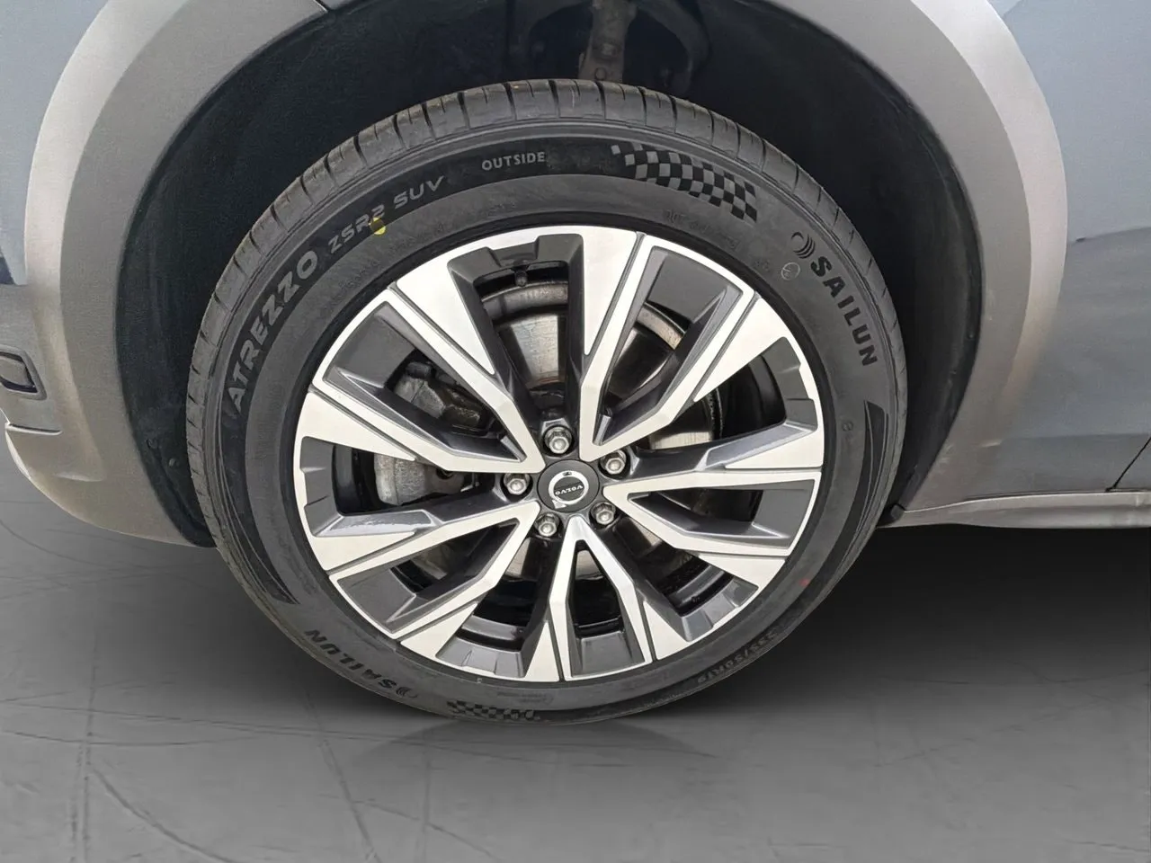 Vehicle image 35