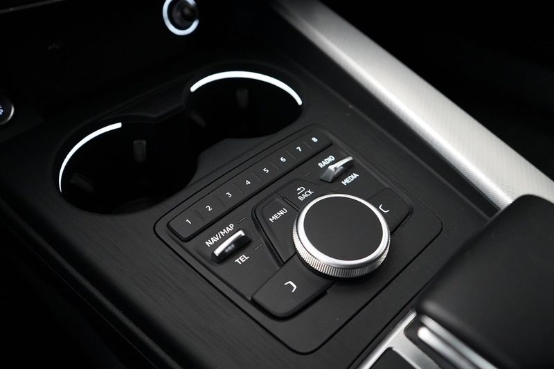 Audi A4 bild 16