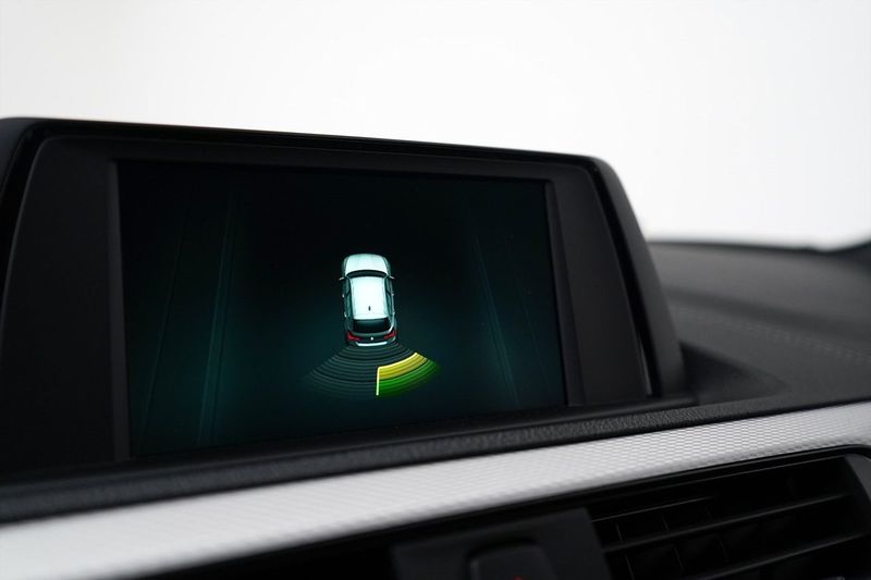 BMW 118 bild 12