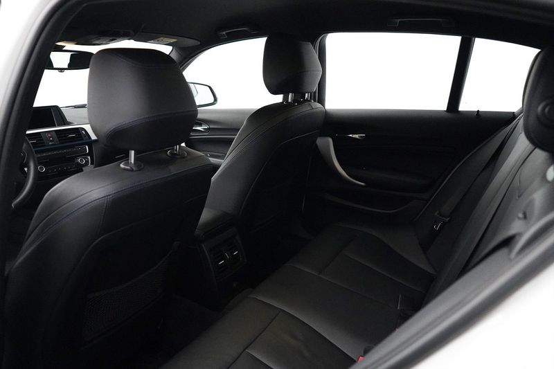 BMW 118 bild 7