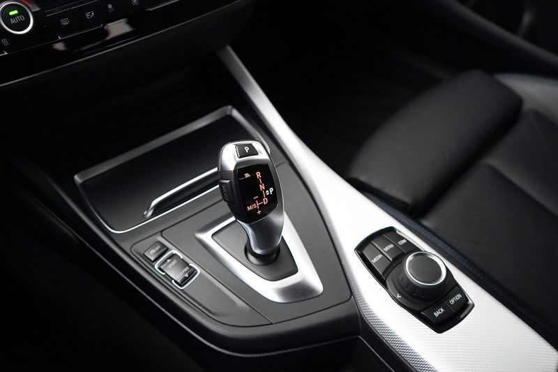 BMW 118 bild 14