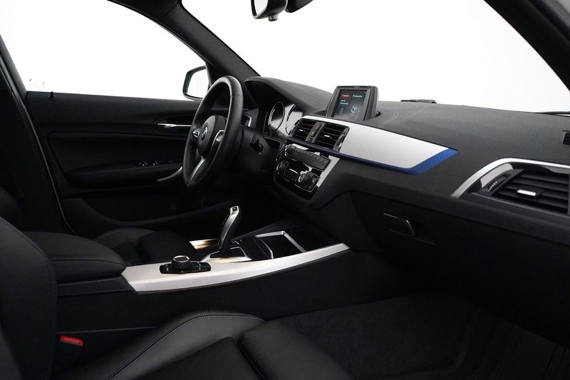 BMW 118 bild 16
