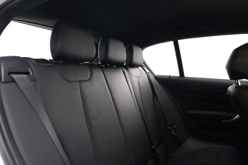 BMW 118 bild 17