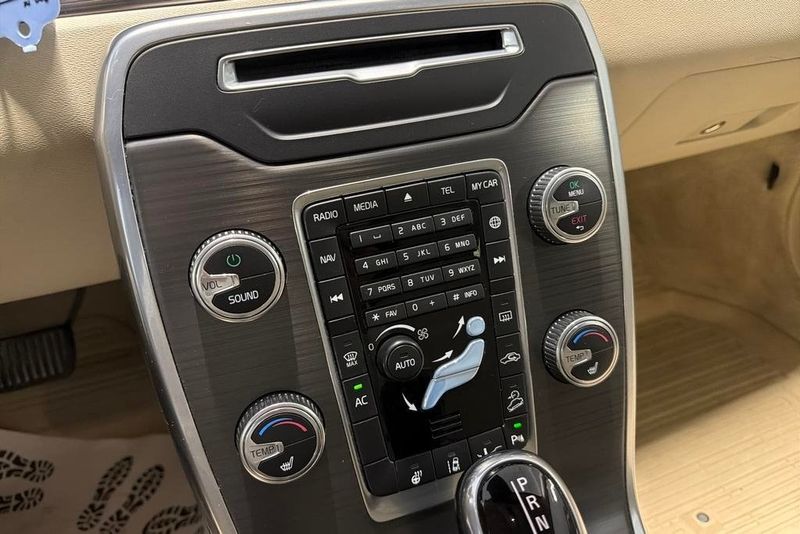 Volvo XC70 bild 13
