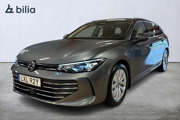 Volkswagen Passat BUSINESS 1.5 TSI E-HYBRID 272HK DSG - 2025