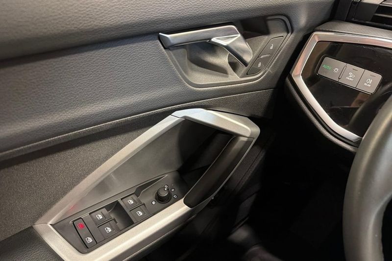 Audi Q3 bild 22