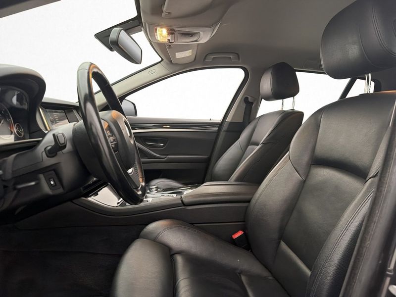 BMW 520 bild 11