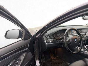 BMW 520 bild 10