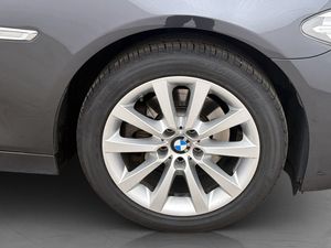 BMW 520 bild 33