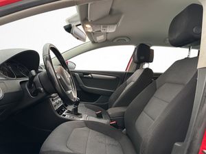 Volkswagen Passat bild 11