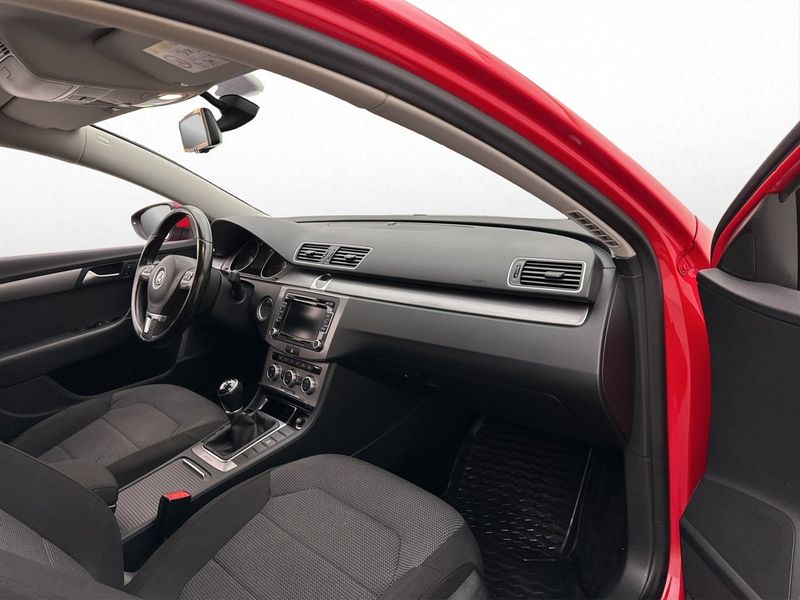 Volkswagen Passat bild 24