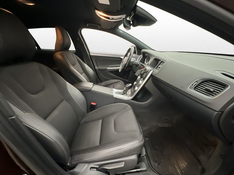 Volvo V60 bild 25