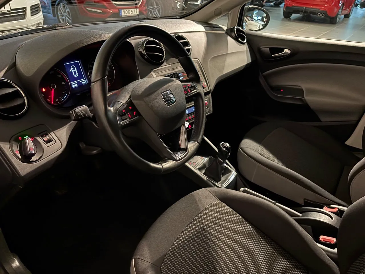 Vehicle image 4