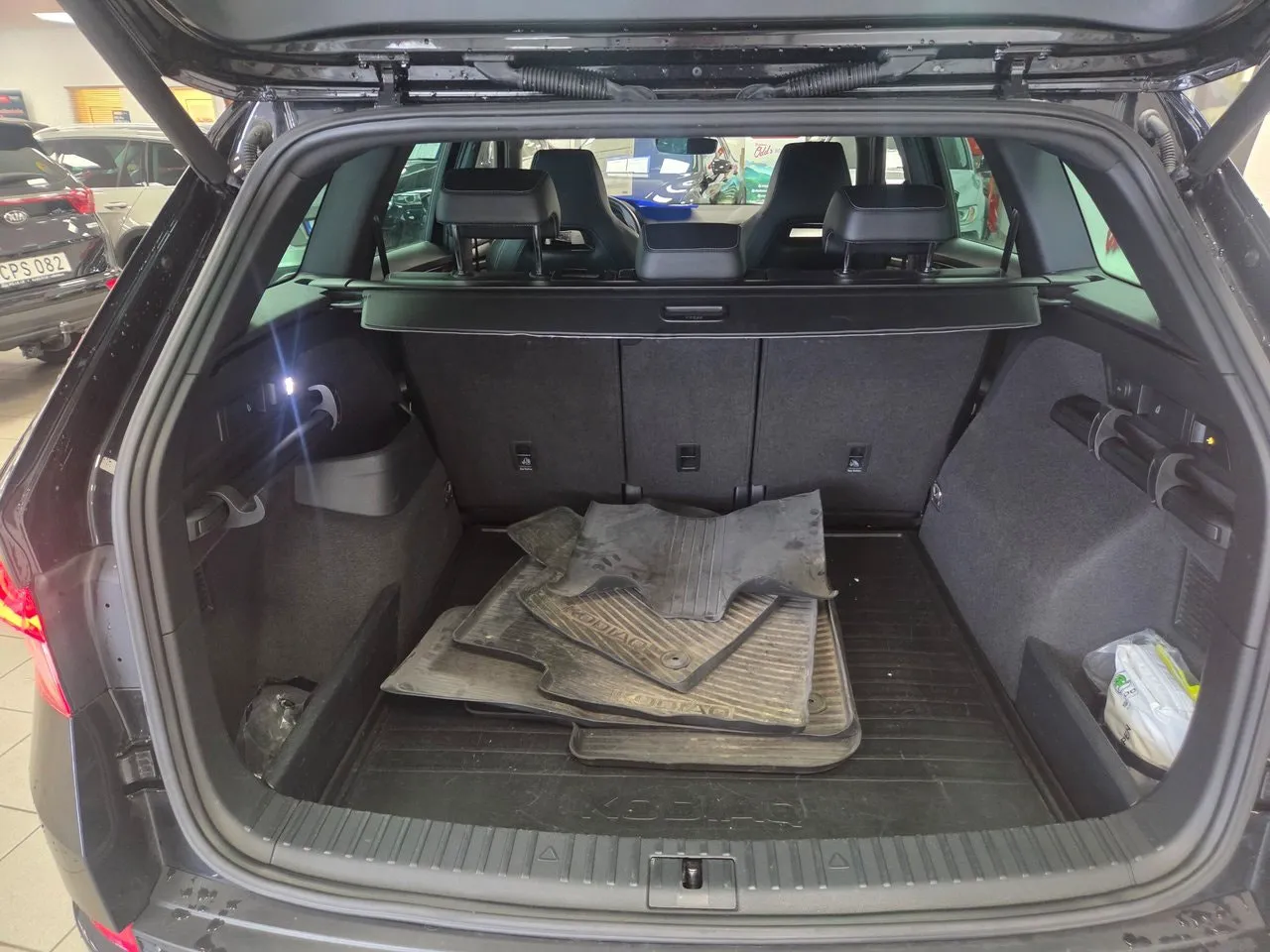 Vehicle image 8