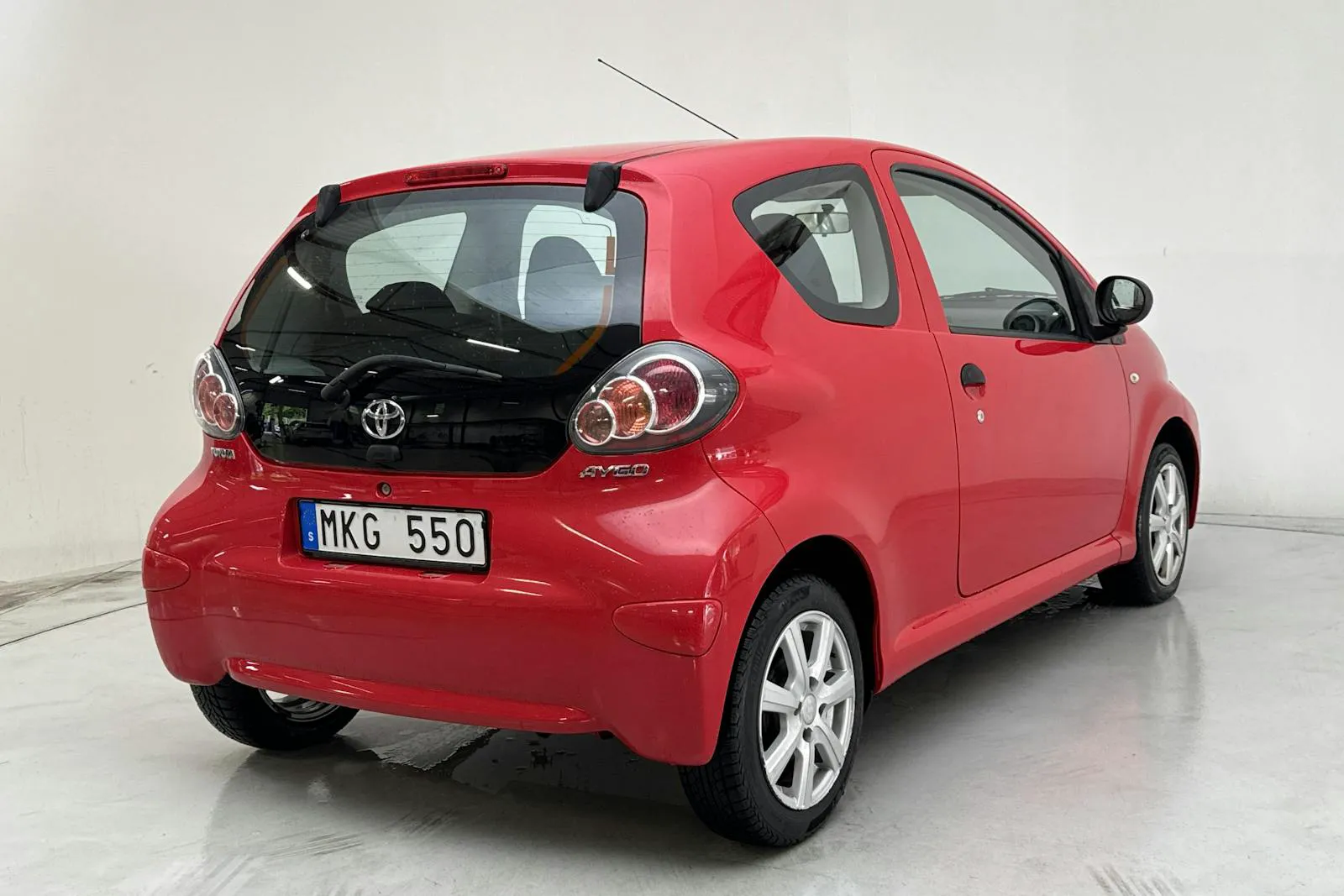 Vehicle image 2