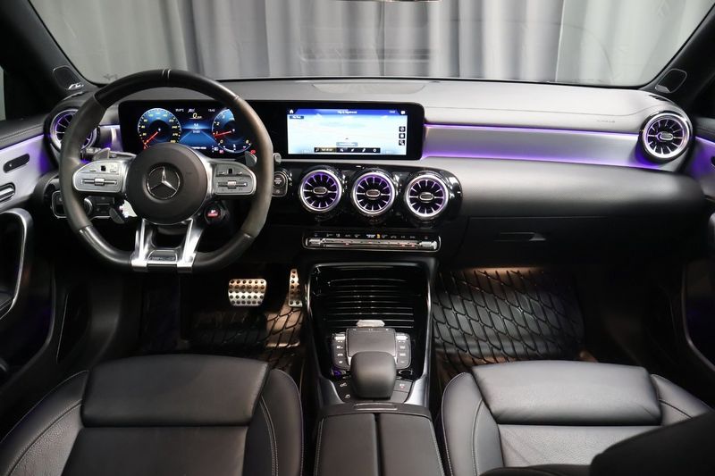 Mercedes A45 AMG bild 12