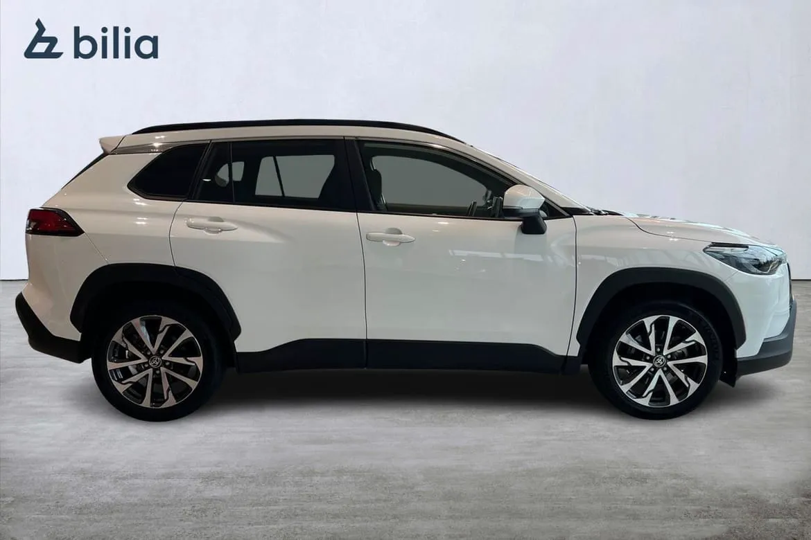 Vehicle image 17