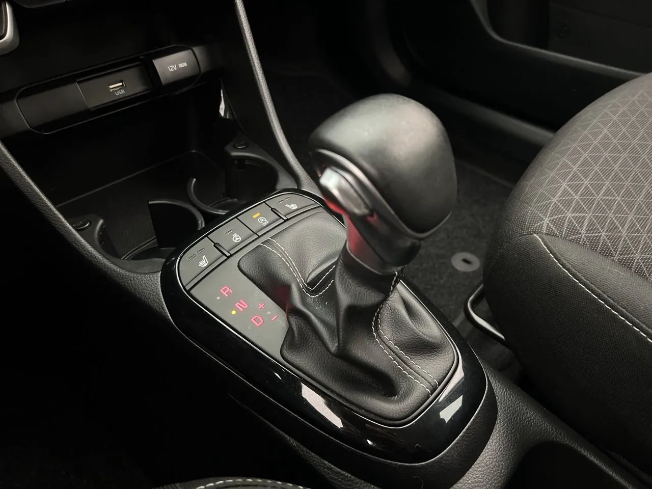 Vehicle image 20