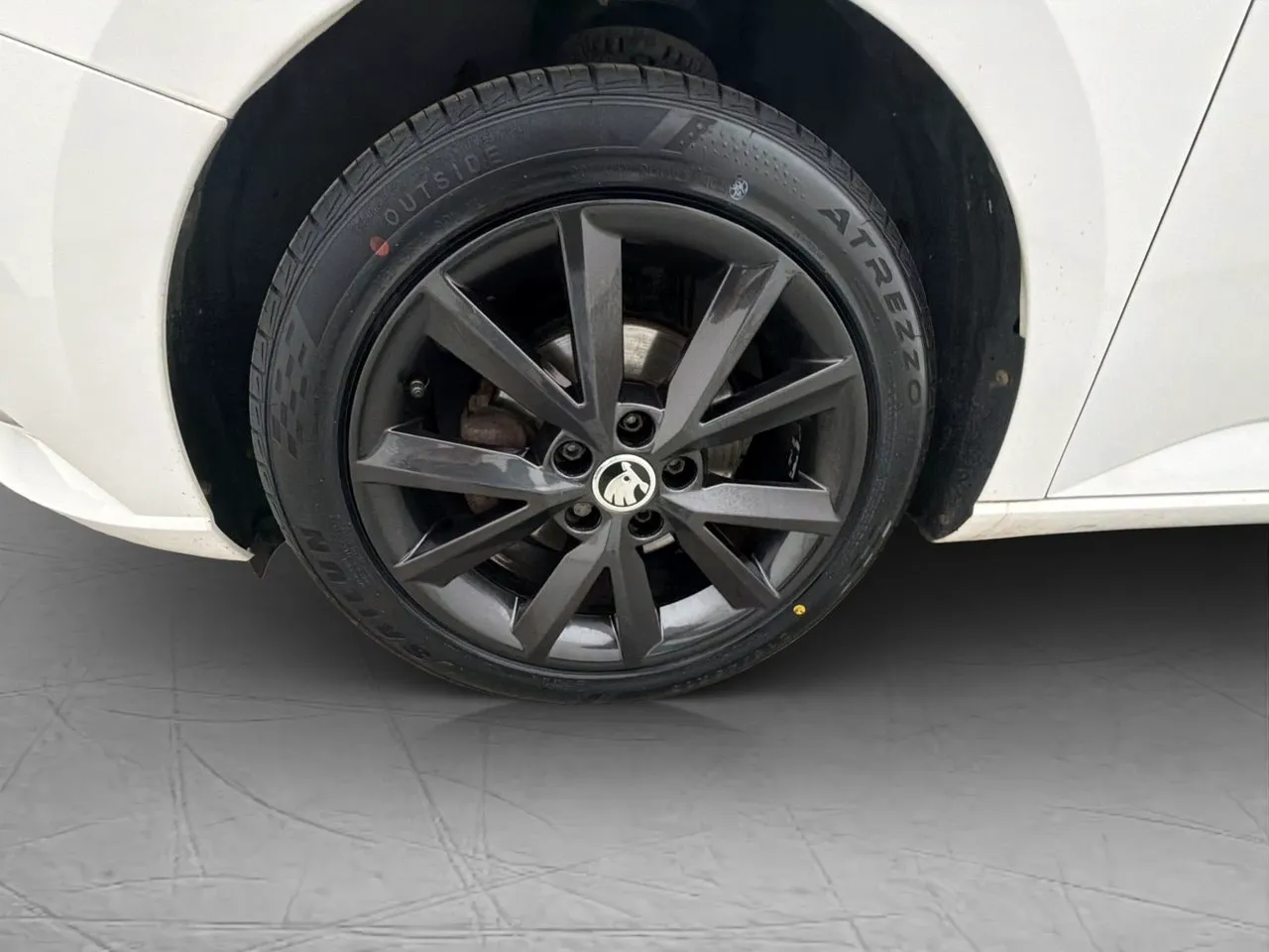 Vehicle image 23