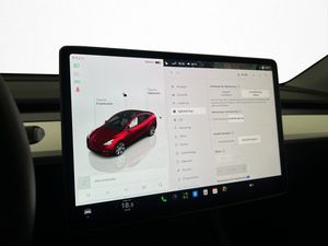 Tesla Model Y bild 25