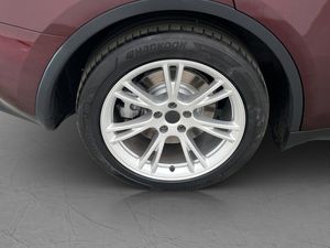 Tesla Model Y bild 32