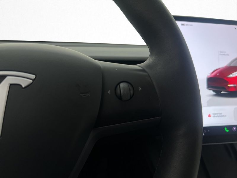 Tesla Model Y bild 18