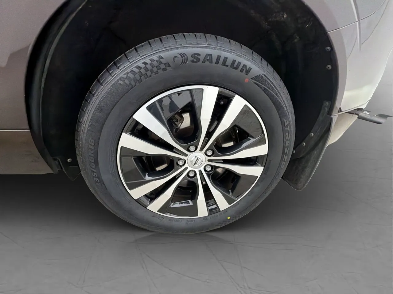 Vehicle image 35