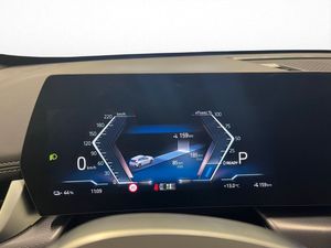 BMW iX1 bild 14