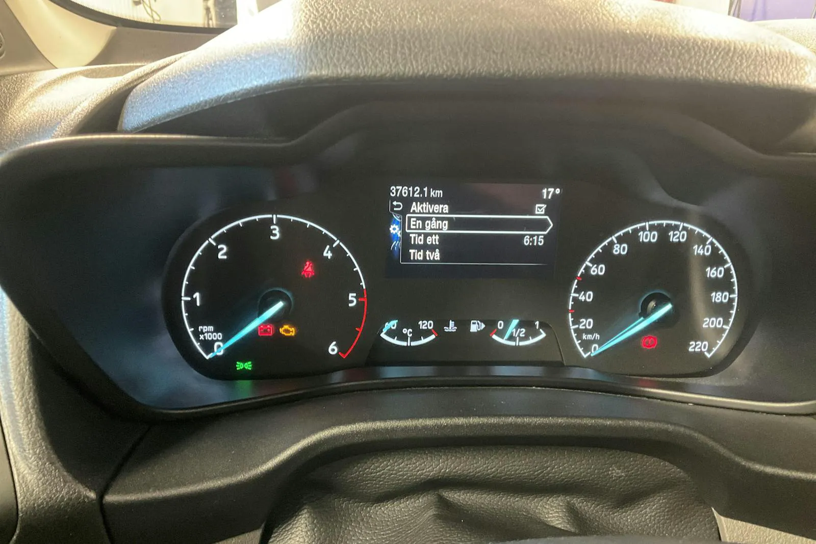 Vehicle image 11