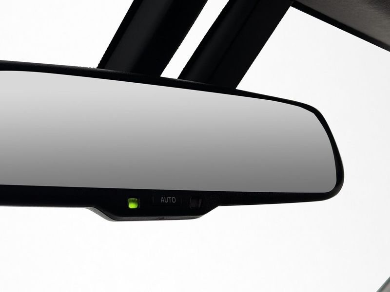 Suzuki S-CROSS bild 31