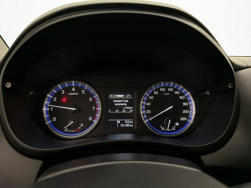 Suzuki S-CROSS bild 15