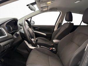 Suzuki S-CROSS bild 12