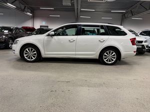 Skoda Octavia bild 2
