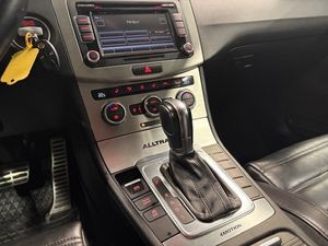 Volkswagen Passat bild 7