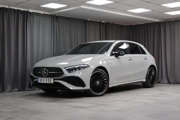 Mercedes A250 e AMG Night Edition Advanced Plus LED Lesebar - 2026